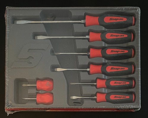 Snap-On 8 pc. Screwdriver Set. Red Soft Grip Handle. Brand New. SGDX80BR