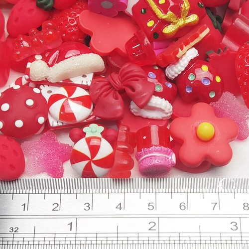 50pcs Lots Mix Assort Christmas Red DIY Flatbacks Resin Flat Back Buttons Scr... - Picture 3 of 4