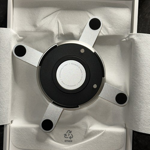 Apple Pro Display XDR MWUF2LL/A VESA Monitor Mount Adapter - Silver - Picture 3 of 4