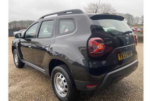 2022 Dacia Duster TCe Essential SUV LPG Manual - Picture 5 of 20