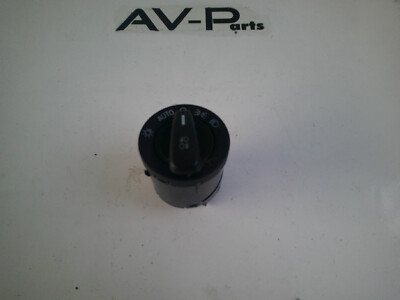 Orig. Chrysler Lancia Voyager RT Lichtschalter Licht Schalter 68041761AB