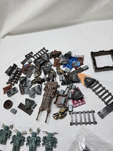 Mega Bloks Dragons Krystal Wars Draigar Castle (9898) y extras INCOMPLETO-LEER - Imagen 19 de 23