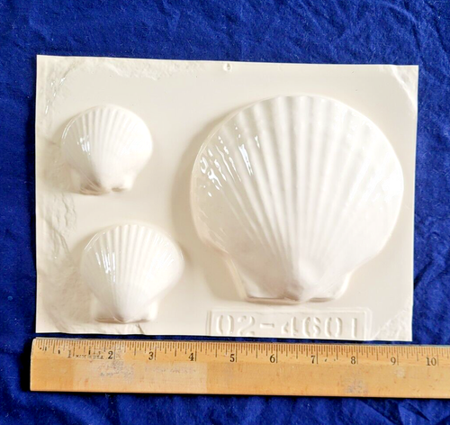 Lotto stampi gesso vintage plastica girasole arcobaleno conchiglia cavallo a dondolo ragazza orso - Foto 13 di 21