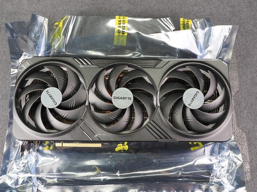 GIGABYTE GeForce RTX 4080 GAMING OC 16GB GDDR6X Graphics Card - Afbeelding 4 van 12