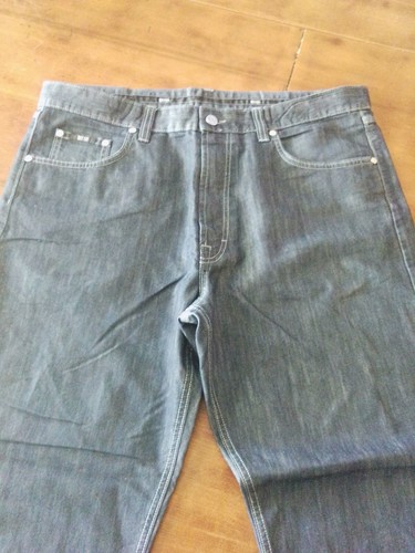 Hugo Boss Men’s Silk Denim Finest Quality Jeans Size 38X25 Dark  Blue  - Picture 2 of 10