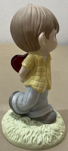 Precious Moments "My Heart Shines For You" Figurine 133002 Valentine’s Red Heart - Picture 4 of 11