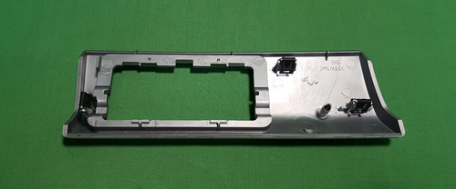 for LAND ROVER FREELANDER 2 INSTRUMENT LOWER PANEL BEZEL - Picture 3 of 5