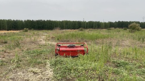 Remote Controlled Track Mower 1300mm Cutting Deck For Steep Hill / Slope (27HP) - Picture 5 of 10