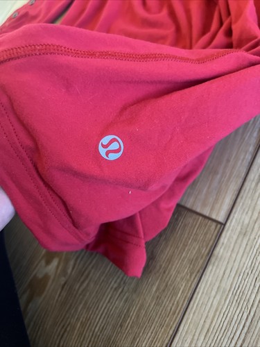 Lululemon Top Womens 10 12 Red Pedal Power Long Sleeve Pullover Cycling - Picture 7 of 8