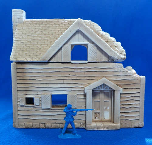 Classic Toy Soldiers, Battle Damaged Farm House (54MM) Toy Soldier Diorama Piece - Bild 1 von 5