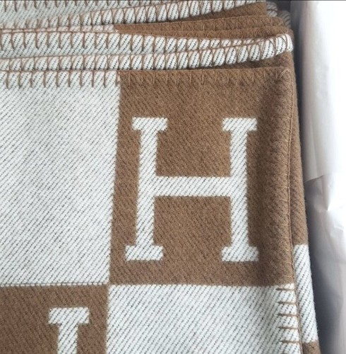 Hermes Avalon Throw Blanket Plaid Camel Cashmere Wool Sofa Bed Rug Auth New Box - Picture 5 of 9