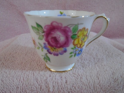New Chelsea Staff English Bone China Demitasse Cup and Saucer in Pink Flowers - Picture 3 of 9