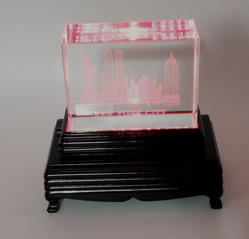 Twin Towers New York City Skyline Laser 3D Etched Glass Paperweight WTC Vtg - Picture 5 of 12