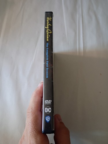 Harley Quinn The Complete First 1st Season (DVD, 2 discs) - Picture 2 of 9