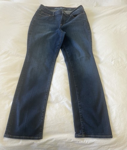 Eddie Bauer | Women’s 12 (30.5” Inseam) | Curvy Straight Fit Jeans Medium Wash - Picture 1 of 10