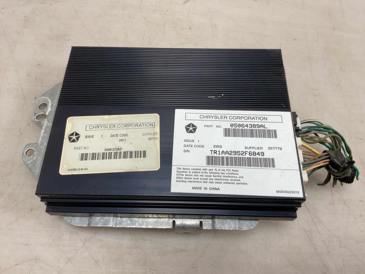 Jeep JK Wrangler OEM Factory Stock Premium Amplifier 05064389AL