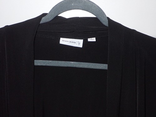 Susan Graver Donna 1X Cardigan Aperto Maglia Liquida Viaggio NERO Manica Corta - Foto 3 di 7