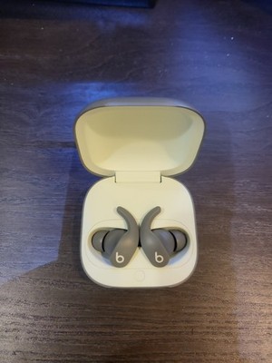 EXCELLENT CONDITION Beats Fit Pro Bluetooth Headphones Earbuds Sage Grey