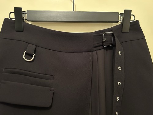 CUE Recycled Crepe PLeated Midi Wrap Skirt Black 10 Back Instore NWT RRP$349 - Picture 4 of 23