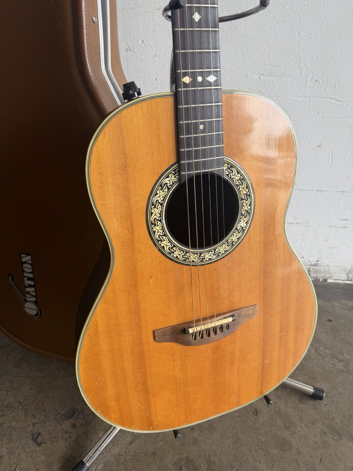 Vintage 1979 Ovation 1114-4 Folklore Josh White W Hard Case
