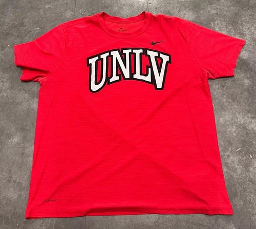 Gr. XL - UNLV Runnin’ Rebels T-Shirt Herren rot Nike Basketball Dri-Fit