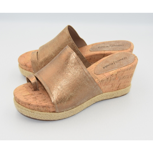 Donald Pliner Janet Metallic Espadrille Wedges Cork Toe Leather Sandal Gold 9M - Picture 2 of 8