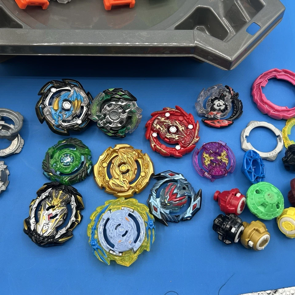 LOTE Beyblade Burst Turbo cinza lâminas de arena zíperes - Imagem 3 de 4
