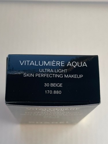 Chanel Vitalumière Aqua 10 Beige Light Shade Skin Spf 15 Perfecting Foundation - Picture 14 of 14