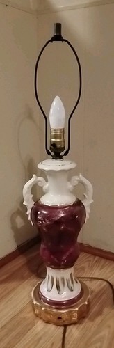 Vintage Victorian Style Burgundy Porcelain Lamp With Rose/Gold Trim 1950s - Bild 2 von 3