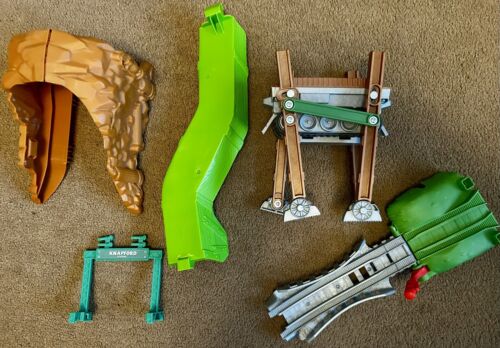 Tomy Thomas The Tank Engine Track/Parts Bundle - Picture 5 of 10