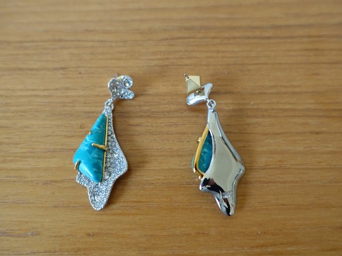 PENDIENTES ROXBURY COLGANTES CON INCRUSTACIONES DE CRISTAL ALEXIS BITTAR. NUEVO - Imagen 9 de 12