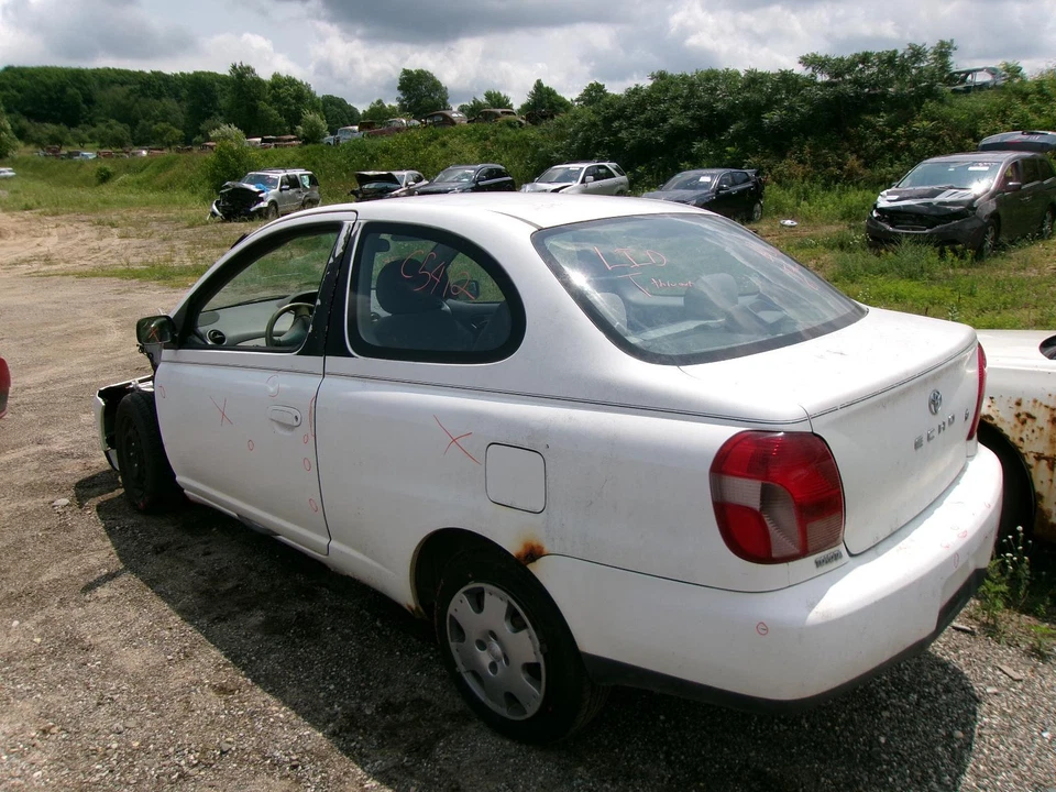 Used Windshield Wiper Motor fits: 2000 Toyota Echo standard spec Grade A - Image 3 of 4