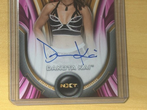 !2020 Topps WWE Women’s Division NXT Dakota Kai Roster Autograph Card (#010/150) - Picture 4 of 24