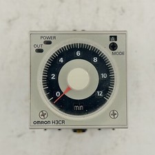 Omron H3CR-A Timer Module 5A 120-240V OMRON P2CF-11 10A/250VAC