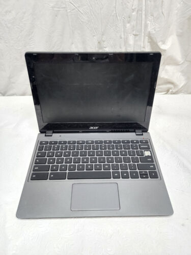 Acer Chromebook C720 Series11.6"  Laptop  - Picture 1 of 4