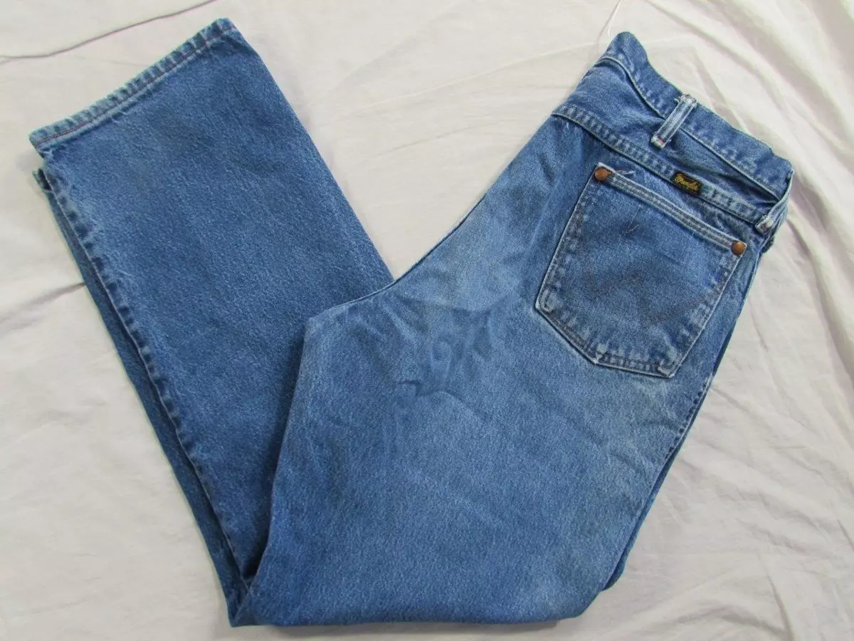 USA Made Wrangler 31MWZPW Faded Color Denim Jeans Tag 36x30 Measure 36x30 Cowboy