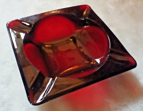 VINTAGE ASHTRAY 6” SQUARE RUBY RED GLASS CIGAR MADMEN MANCAVE MID CENTURY MODERN - Picture 5 of 10