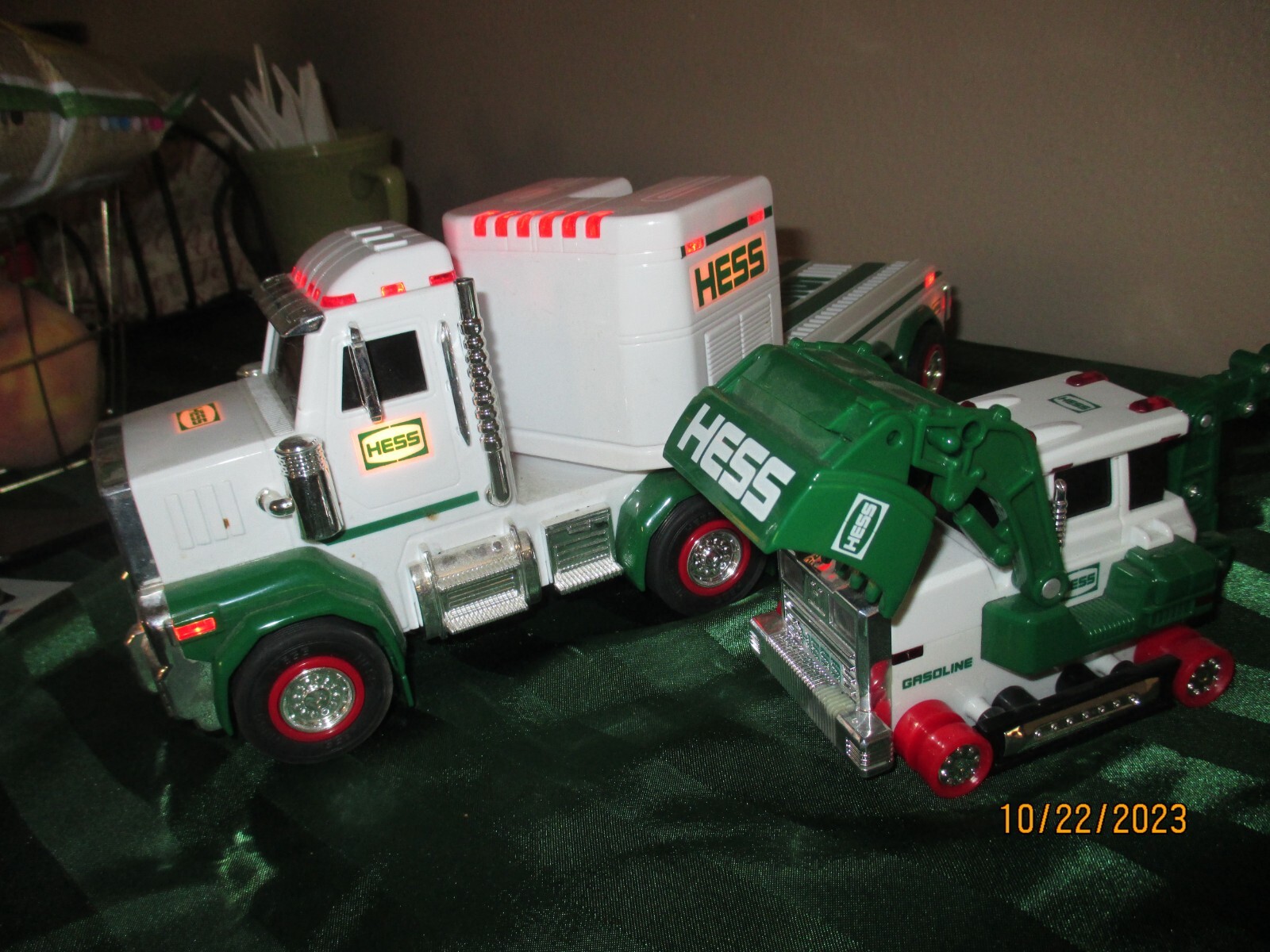 Picture 3 of 3