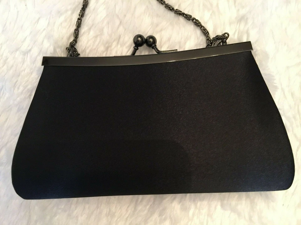 Bolso de Noche Pequeño Jessica McClintock para Mujer Negro Satinado Gunmetal Marco Floral Foto 4 de 4