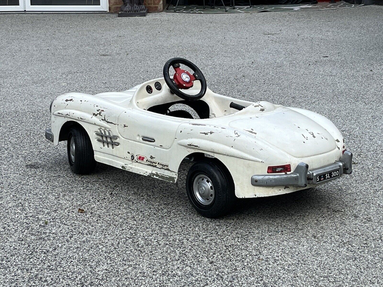 Picture 2 of 9