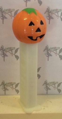 PEZ - Halloween Series - Choose Character from Menu- Use for Crafts - Picture 45 of 82