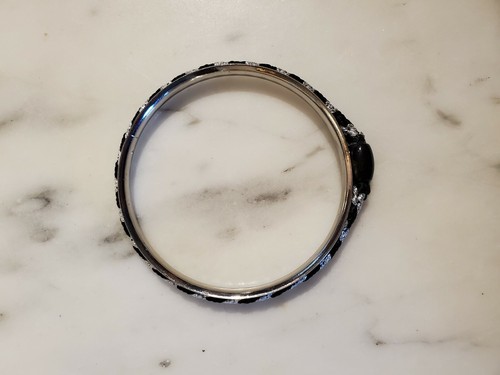 Silver Tone And Black Woven Beaded Bracelet - Picture 3 of 7