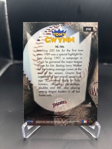 Tony Gwynn 1997 Fleer Ultra Season Crown Gold Medallions Edition #216G Padres - Bild 2 von 2