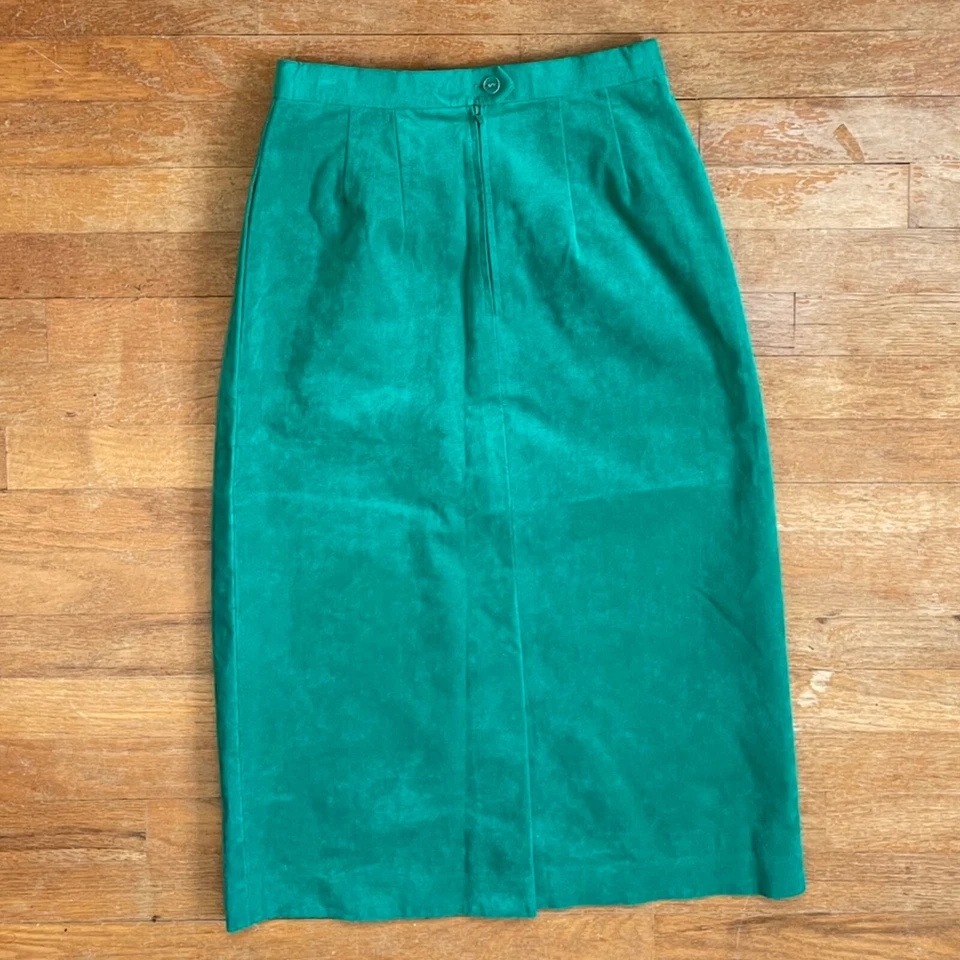 Falda Ultragamuza Vintage Talla Pequeña 27" Cintura Años 70 Verde Azulado Imitación Gamuza Midi Bolsillos Foto 4 de 4