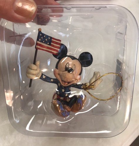 Enesco Disney Traditions MICKEY MOUSE mit USA Flagge Figur # 4056743