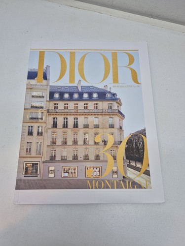 Dior Magazine No. 38 2022 entitled "30 Montaigne" Coffee Table Book - Imagen 1 de 8