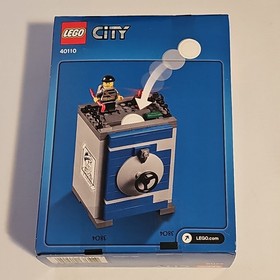Lego City Bank Vault Coin Bank w/ Burglar Minifig 40110 - Factory Sealed Retired
