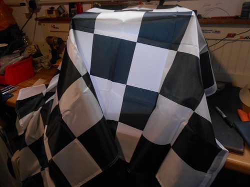 3 x Banderas a Cuadros para Club 1400mm x 900mm Mini Z (Caja 1) FG - Imagen 2 de 4