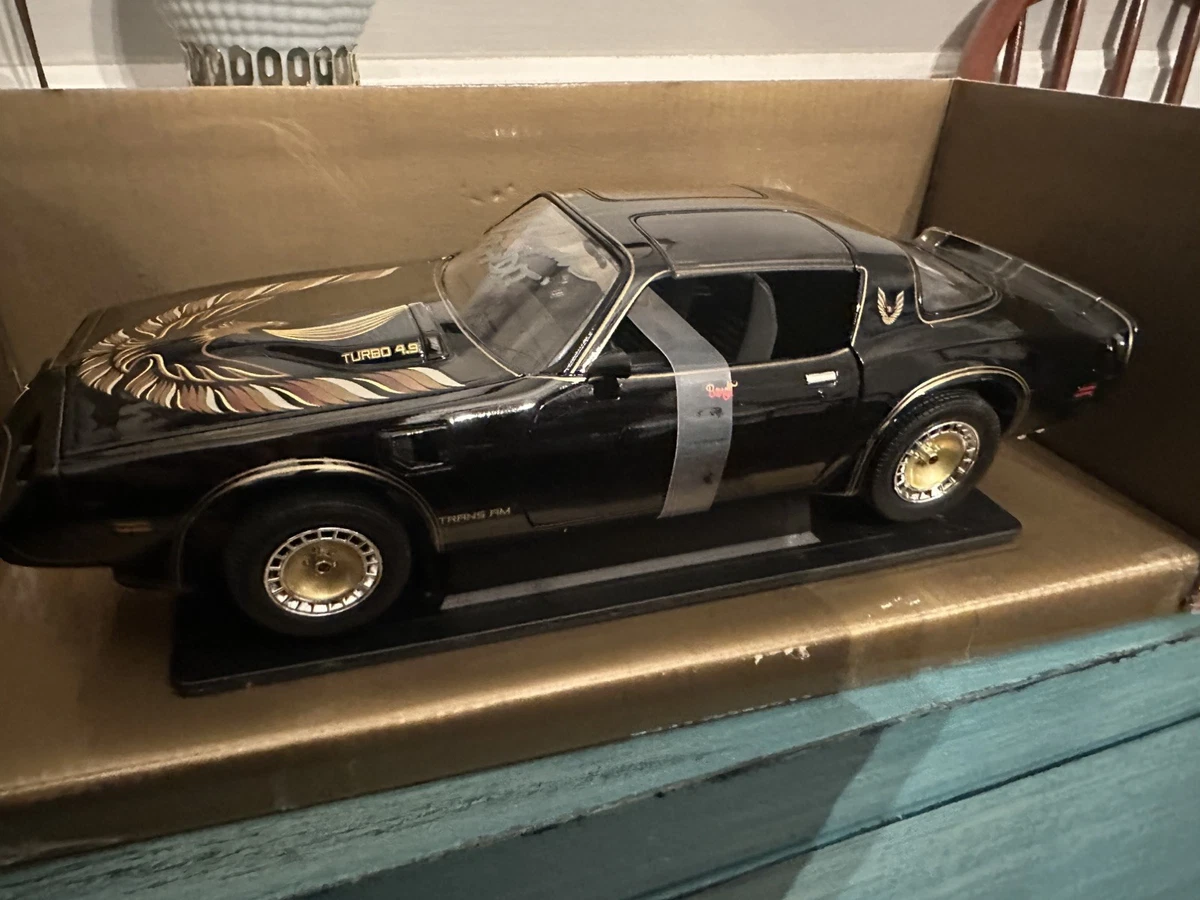 ertl 1/18 トランザム中古美品smokey and the bandit ertl 1/18 トランザム中古美品smokey and the bandit ERTL SMOKEY AND