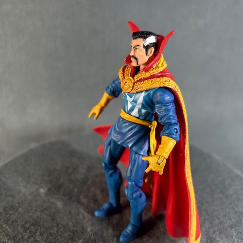Marvel Universe Comic Pack Doctor Strange 3.75 Inch Action Figure Hasbro - Picture 19 of 20